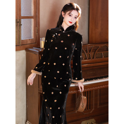 黑色丝绒旗袍冬季加绒加厚冬装2025新款复古日常女新中式国风修身
