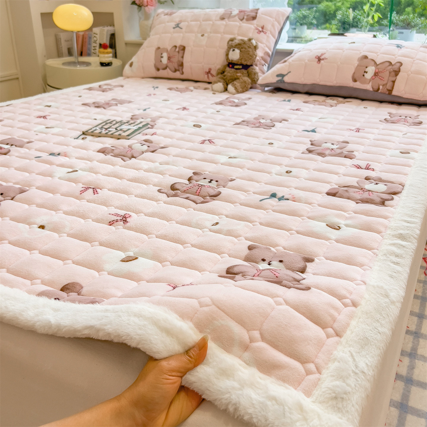 冬季加绒床垫宿舍学生单人牛奶绒夹棉垫被垫子冬天榻榻米软垫垫褥