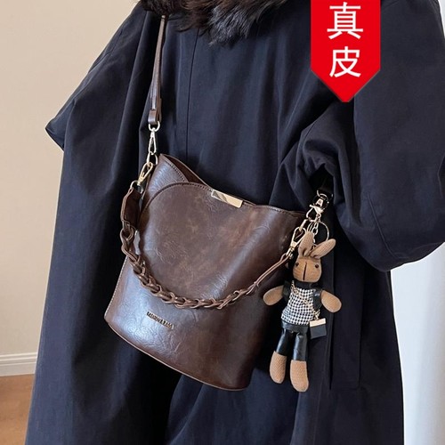 香港品牌真皮复古水桶包