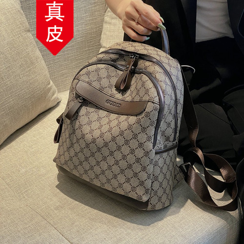 香港品牌真皮百搭休闲背包