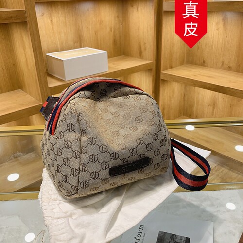 香港品牌真皮女包单肩斜挎包
