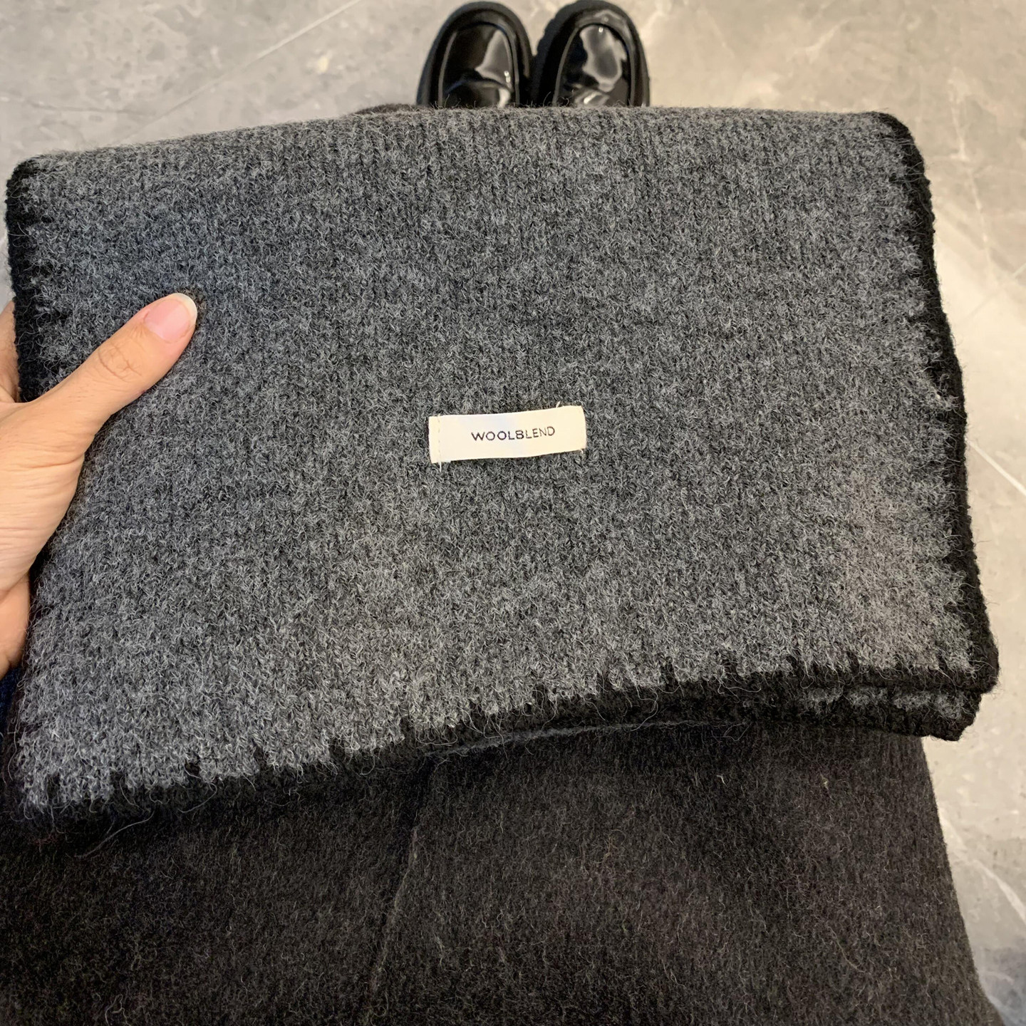 灰色围巾女款2025新款冬季韩系氛围感软糯秋冬羊毛混纺小众高级感