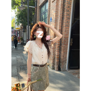 温敏er复古港风拼接蕾丝短袖 衬衣欧若风设计感V领上衣 衬衫 女夏季