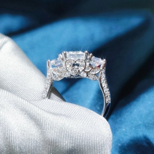 镀金80分方形高碳钻石戒指18K