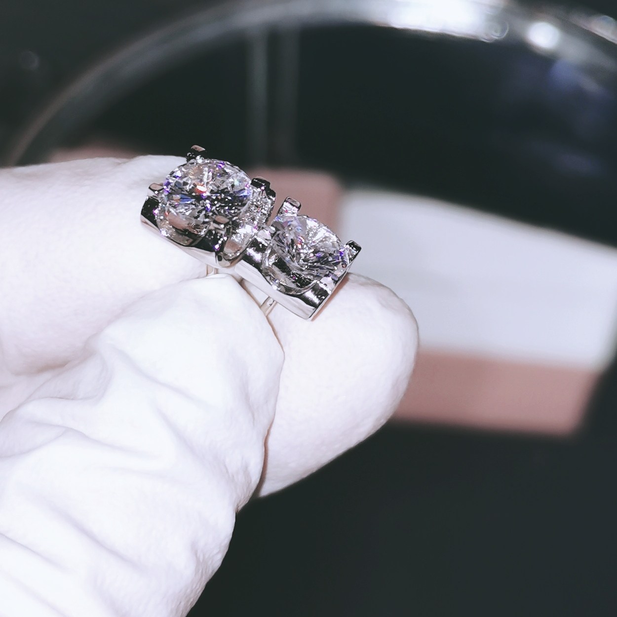 s925纯银18k铂金高碳钻石生肖牛头耳钉女 时尚耳环耳饰节日送礼物