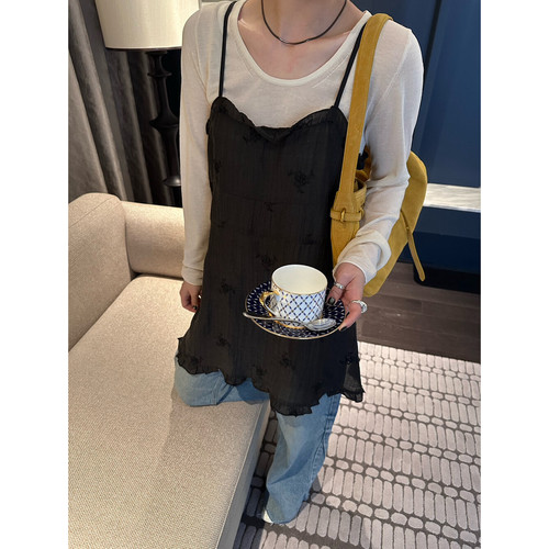 INSIST 刺绣玫瑰花吊带天丝连衣裙