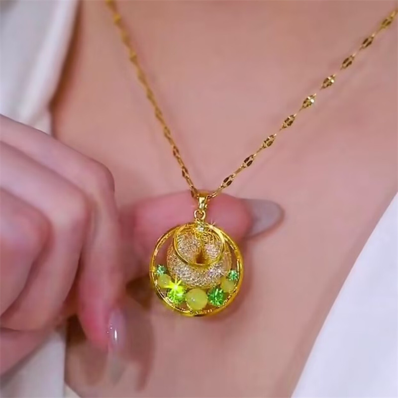 金色平安扣项链女高级感轻奢百搭