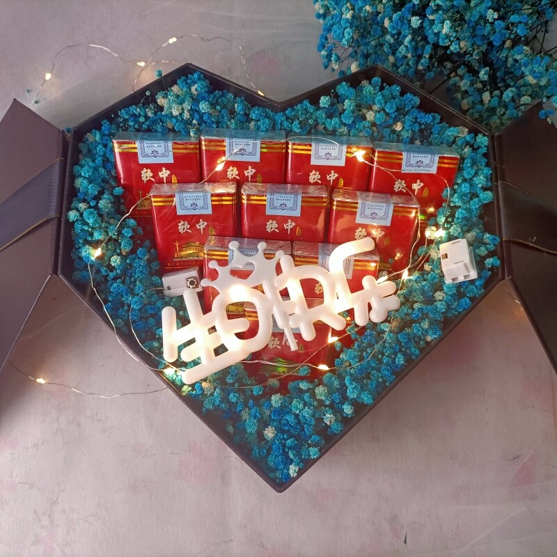 成品爱心满天星永生香烟花束礼盒装送男友老公创意情人节生日礼物