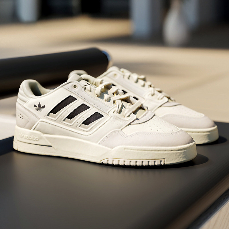 【自营】adidas阿迪达斯三叶草篮球风板鞋中性白鞋运动鞋 KJ1108