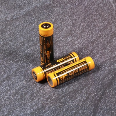 SKILHUNT思凯特BL-250 21700充电锂电池5000mAh带保护板8A大电流