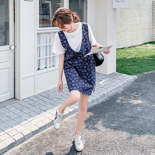 夏季新款牛仔背带裙T恤套装牛仔春装女款2026年新款连衣裙两件套