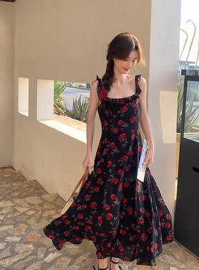 现货首发新品 茶歇甜美玫瑰花吊带连衣裙 P115 K169