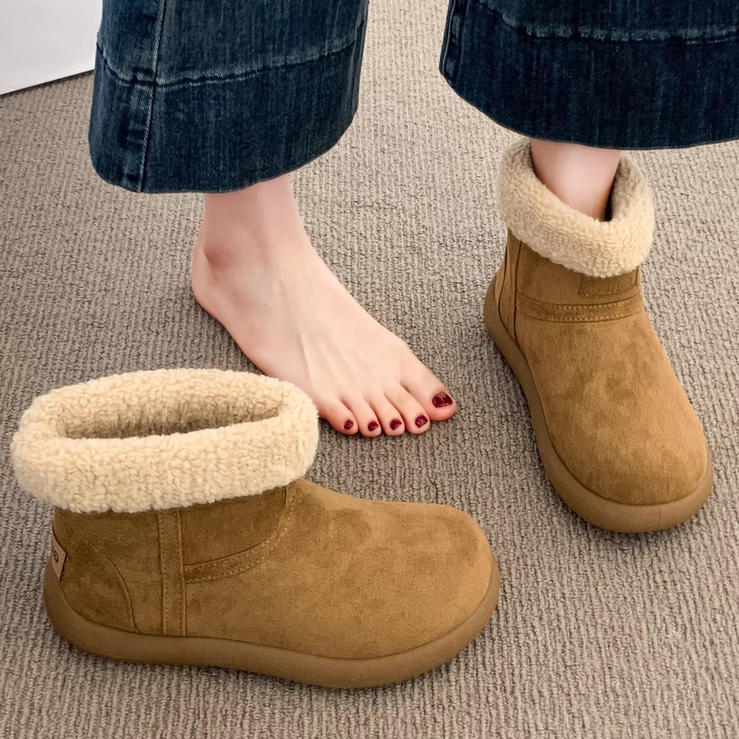 平底雪地靴女款加绒小土豆勃肯短靴子2025新款冬季毛毛东北大棉鞋