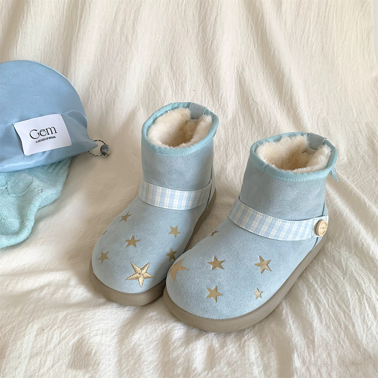 冬季少女毛绒厚底保暖高帮雪地靴