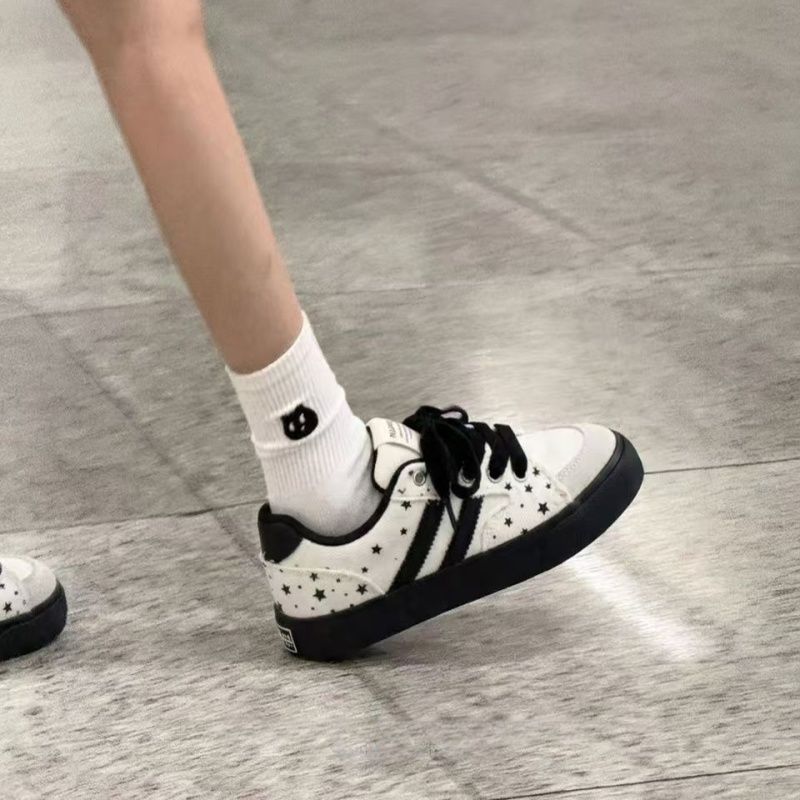 星星帆布鞋女2026新款小众韩系厚底滑板鞋学生百搭校园风休闲鞋潮