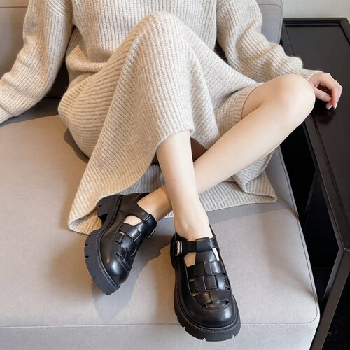 真皮！镂空猪笼鞋女！专柜厚底乐福鞋包头凉鞋罗马鞋D78620-19