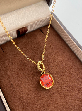 橘红色椭圆水滴吊坠项链