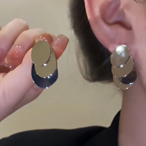 光面金属三层椭圆耳环