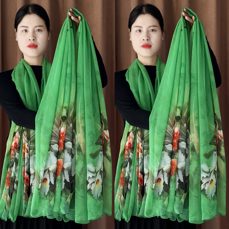 杭州丝巾秋冬季时尚洋气绿色印花纱巾中老年围巾长款百搭防晒披肩