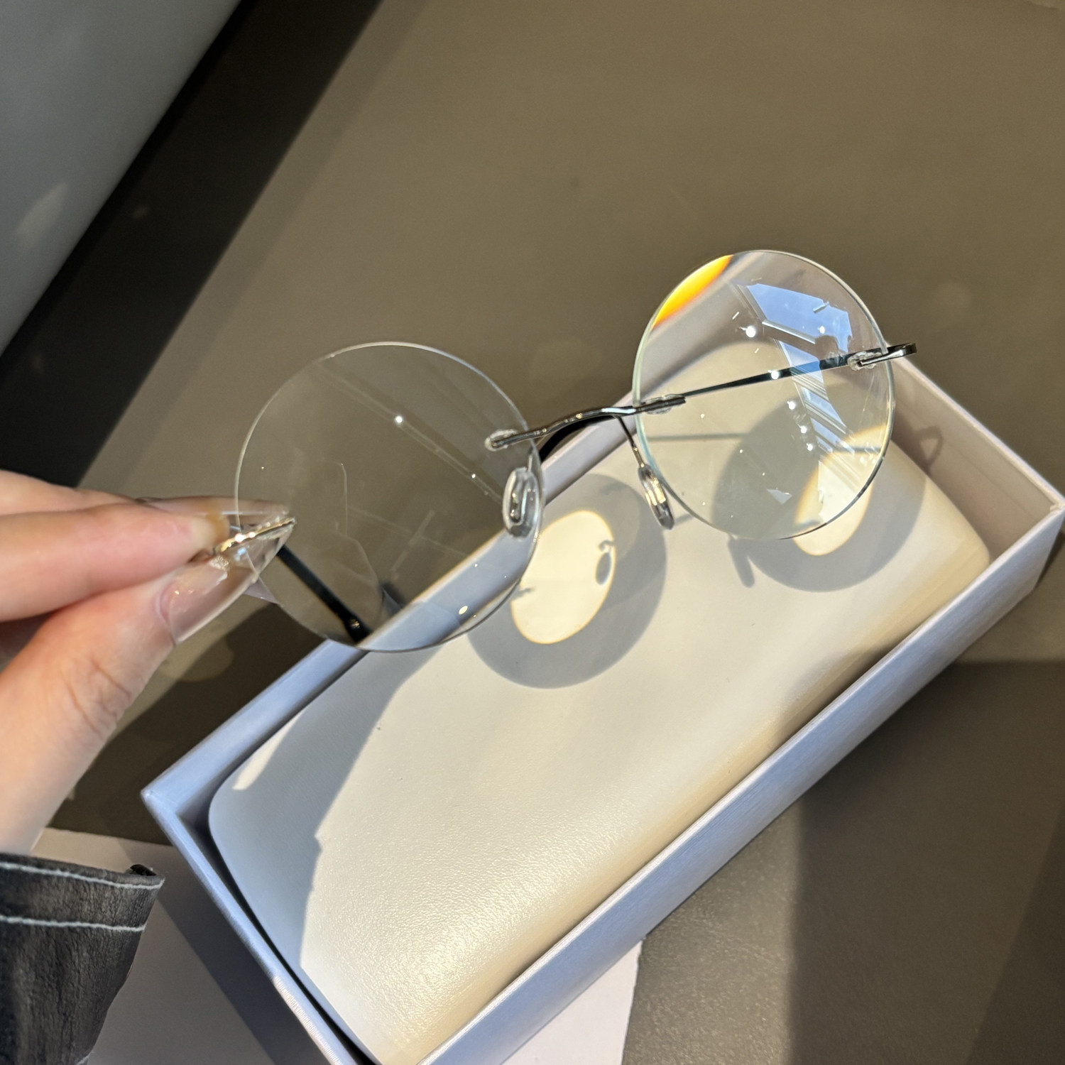 记忆钛无边框轻薄老花镜男中老年人圆框复古防蓝光阅读眼镜女高端