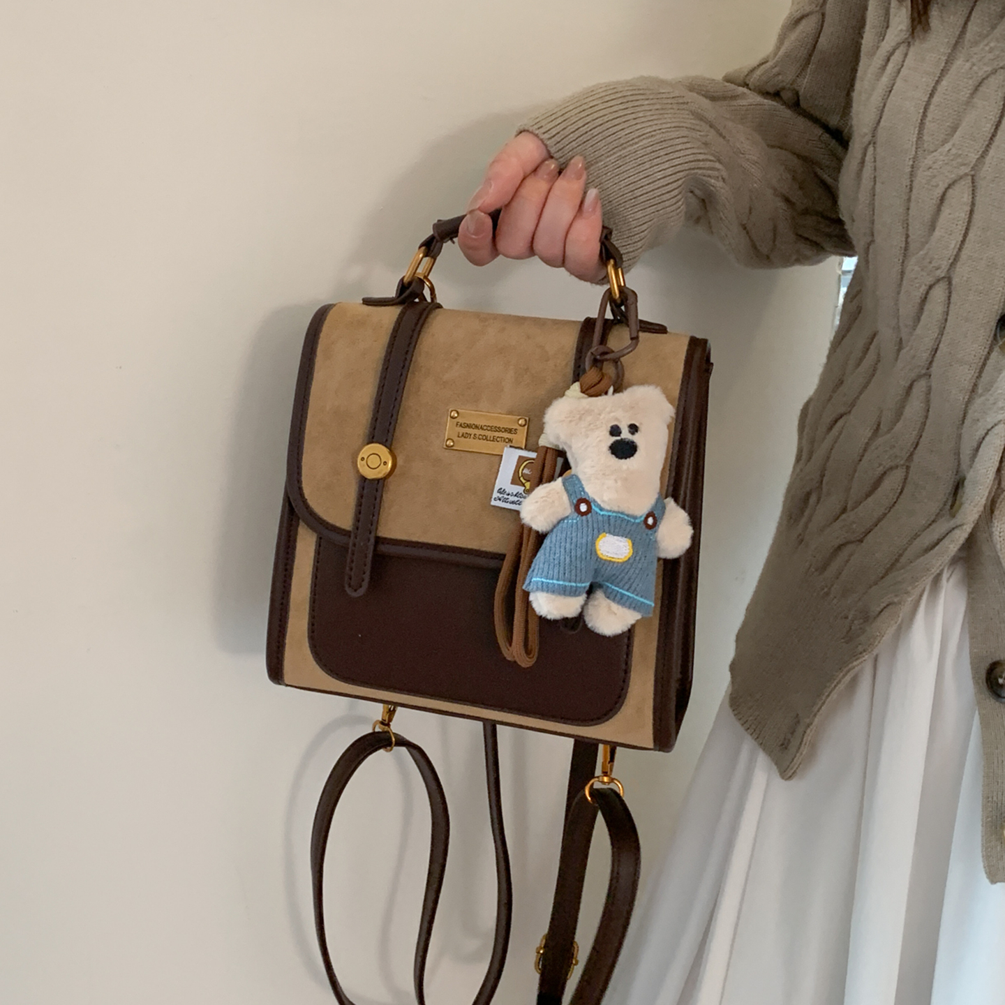 双肩包小型高级感小众包包女2025新款书包学生党旅行轻便礼物背包