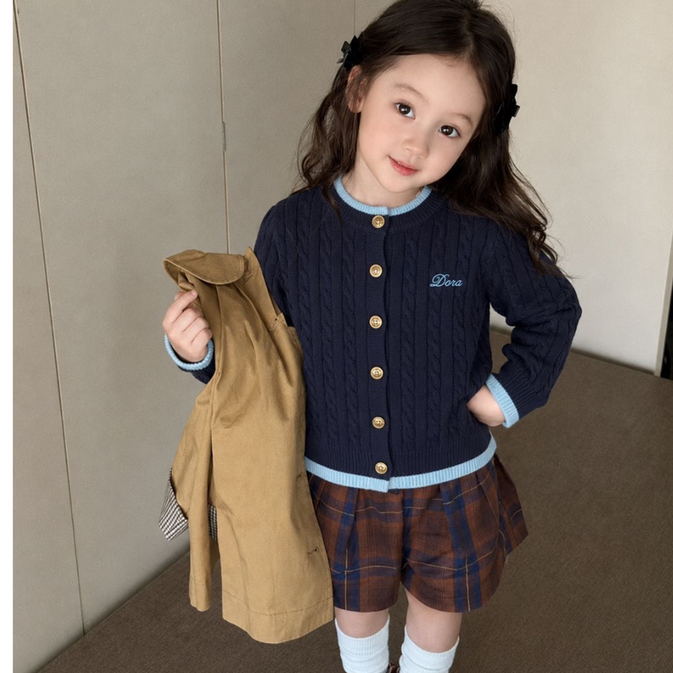 女童藏青色绞花针织开衫春秋儿童撞色圆领毛衣外套宝宝洋气上衣