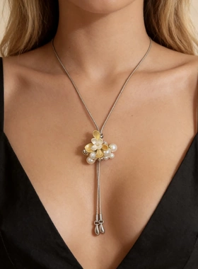 清冷风珍珠花朵抽绳项链女水滴吊坠抽拉可调节简约小众气质锁骨链