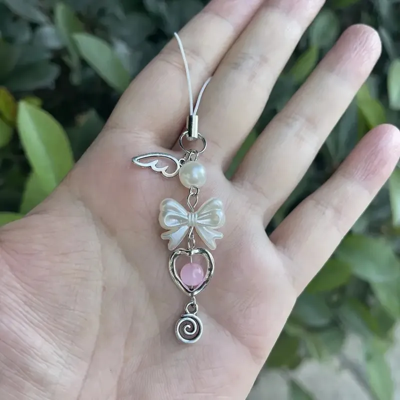 y2k千禧风甜辣蝴蝶咕链咕本挂件卡册挂链手机链十字架包包手挂饰