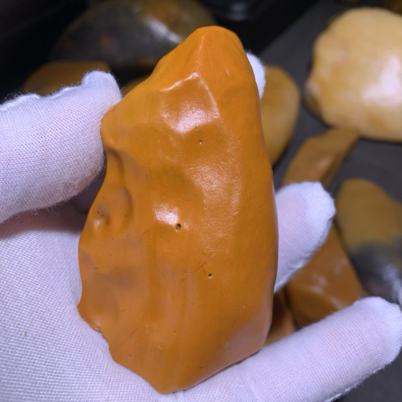 天然沙漠漆地表籽料原石小摆把玩件新疆金丝玉泥石彩玉雕刻件批发