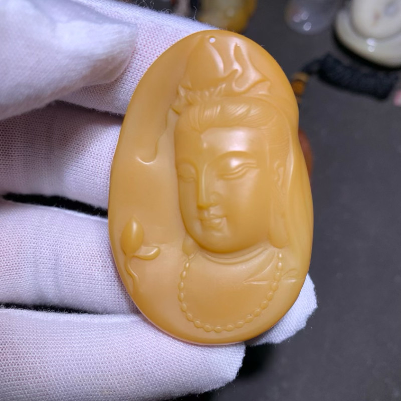 新疆北屯地表籽料油坨子沙漠漆观音吊坠大师工男女款观音头佩戴