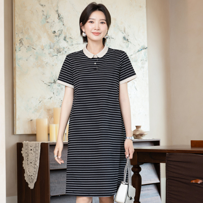 YUN韫2026夏季新品女POLO撞色设计感条纹宽松休闲短袖连衣裙 6127