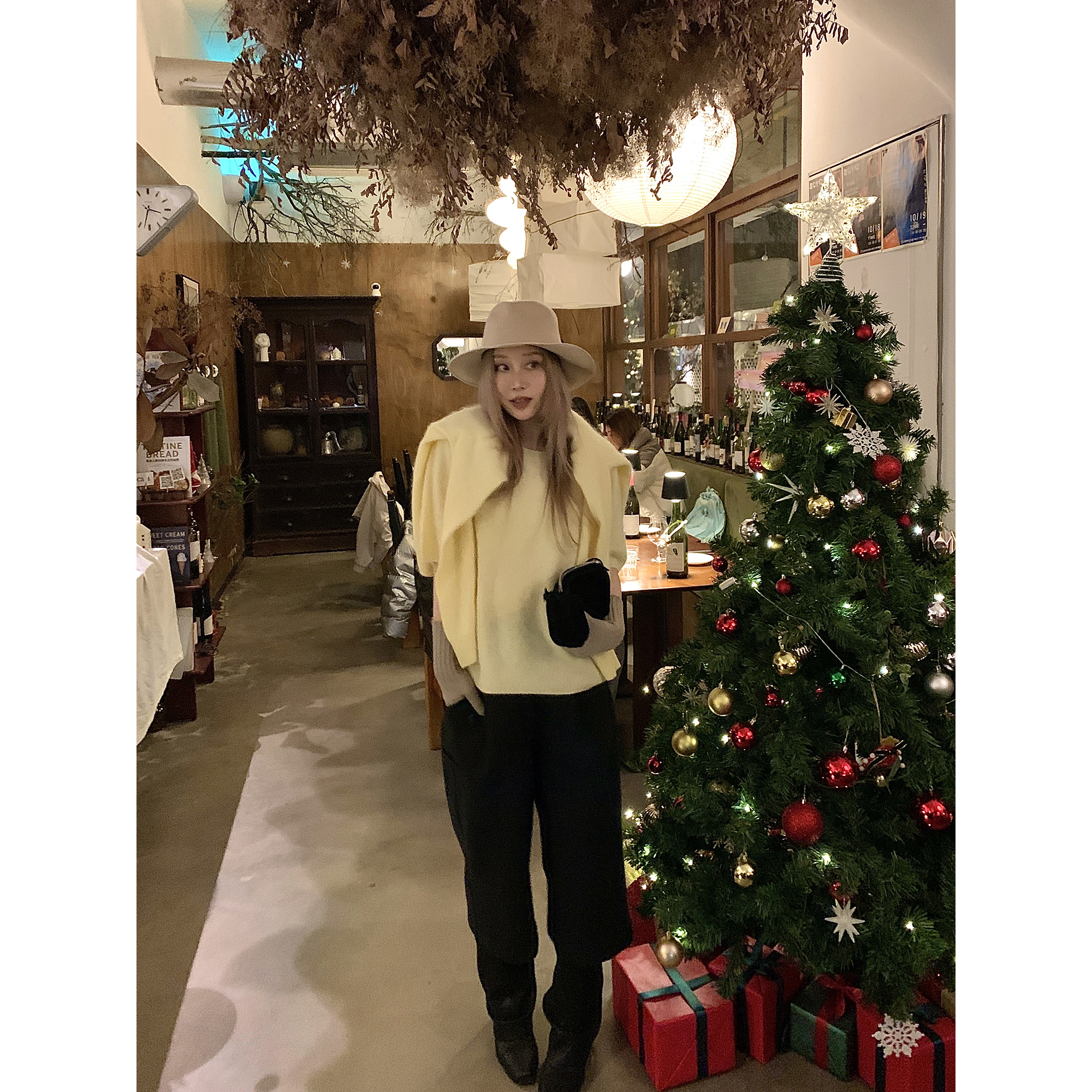 山羊绒羊毛拉毛工艺开衫/毛衣