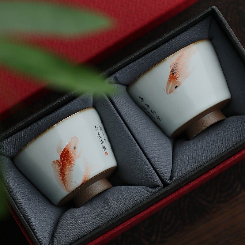 年年有余手绘汝窑茶杯礼盒装