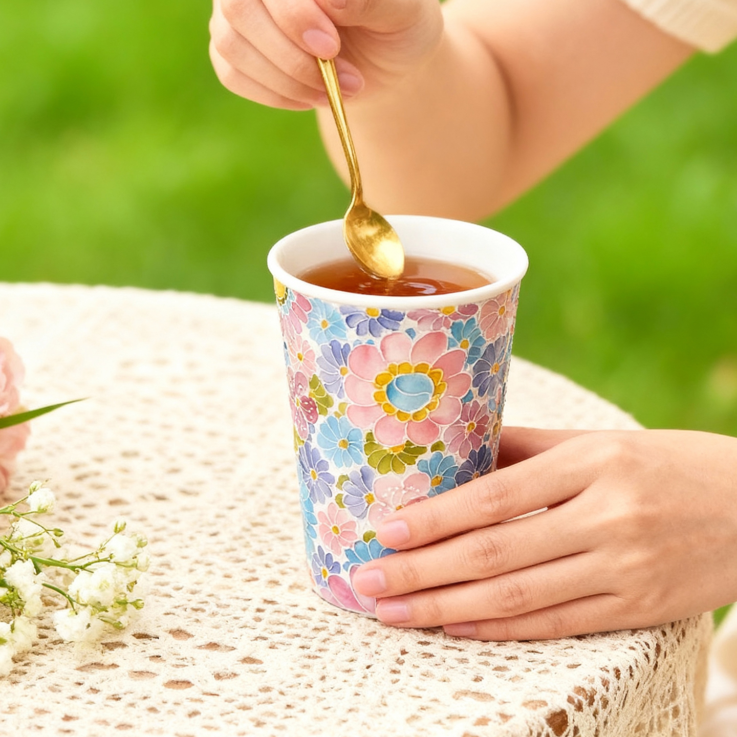景德镇网红万花杯手绘浮雕花釉下彩可乐杯高颜值闺蜜情侣礼物水杯