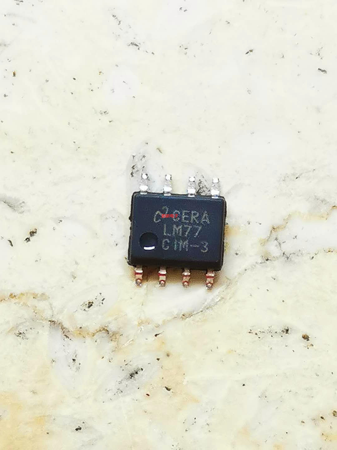 LM77   LM77CIM-3 LM77CIM-5数字温度传感器IC芯片 SOP-8