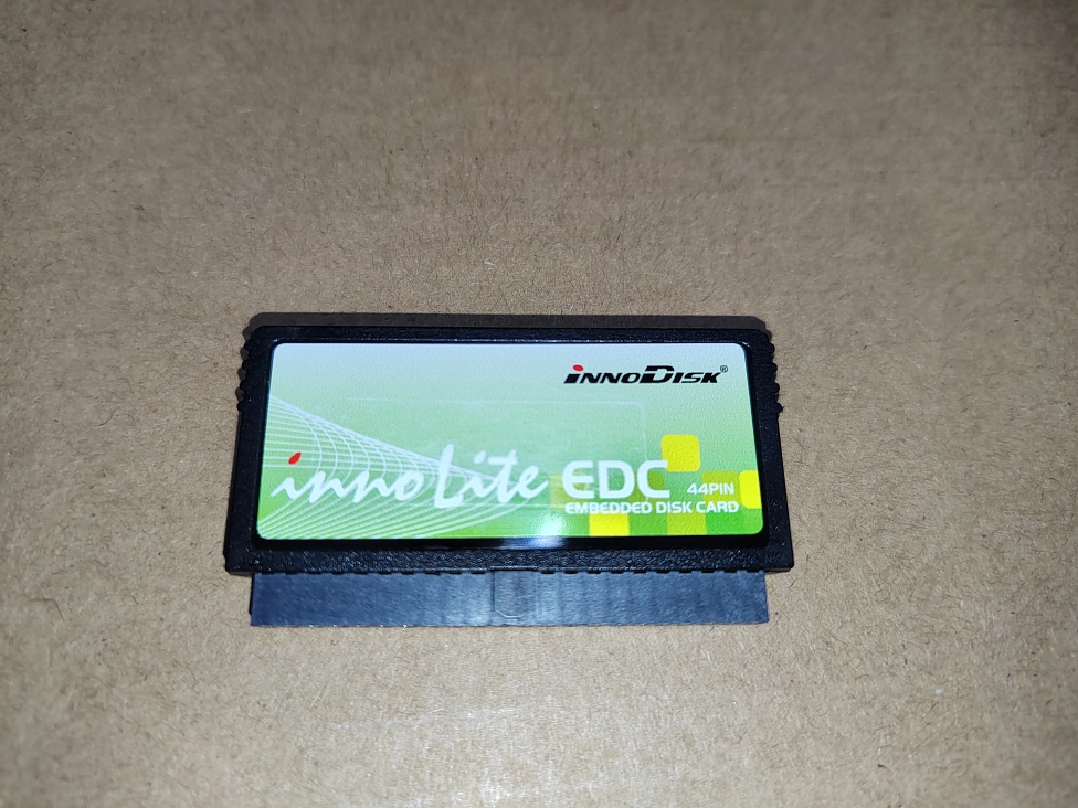 innoDisk EDC 16GB 宜鼎 44pin IDE 电子盘 现货