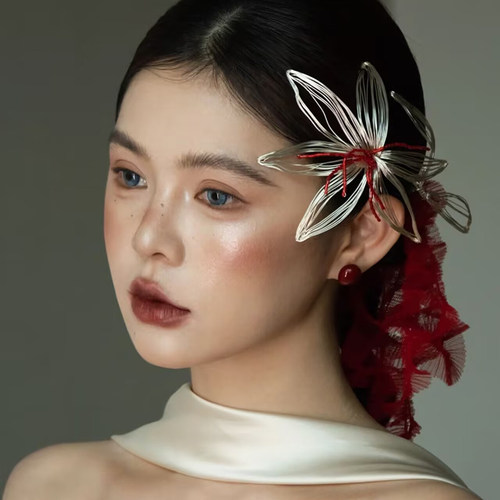 新中式独特头饰高级感新娘发饰