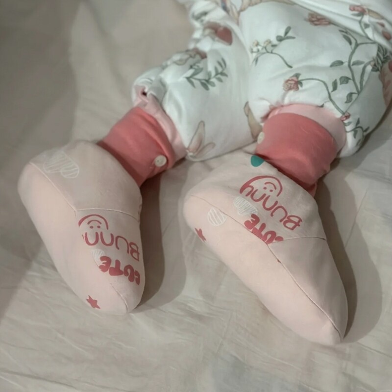 婴儿纯棉花手工春秋棉鞋新生儿居家冬季加厚保暖软底不掉跟护脚套