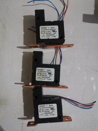 ABB施耐德软启动旁路接触器UL-721E-R1A-H032-047 12VDC 100A拆机