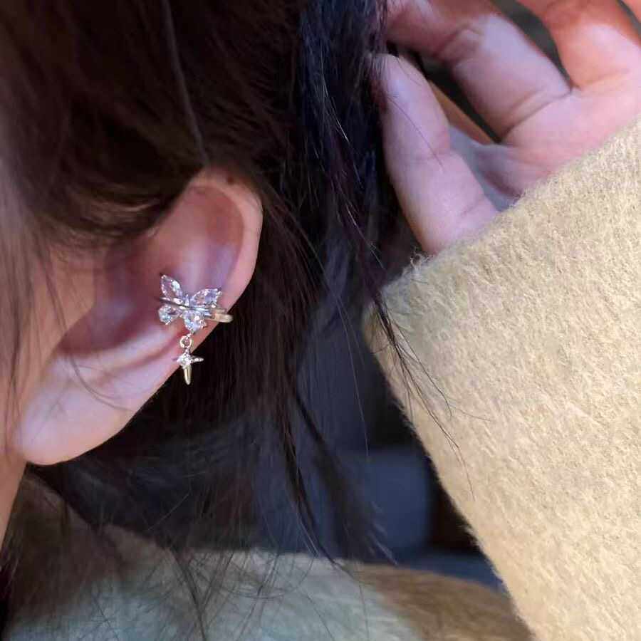 高级感轻奢蝴蝶星芒小众女款耳饰