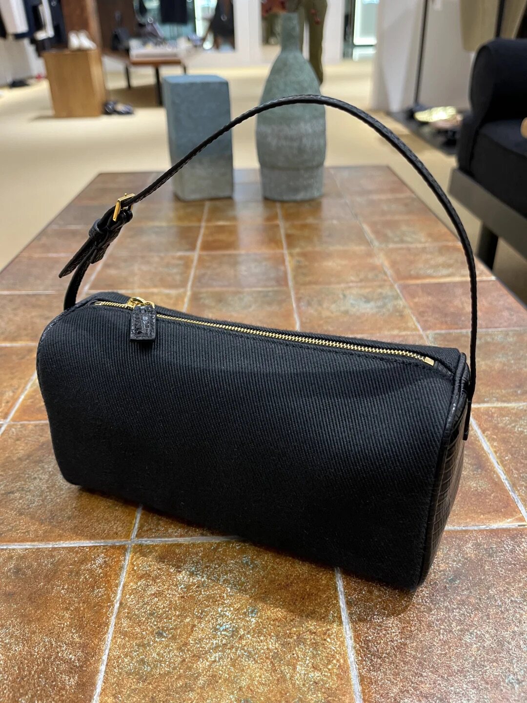 小众设计包包女2026新款春夏真皮帆布蜥蜴纹手提单肩腋下圆筒包潮