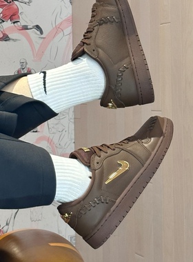 Jordan Air Jordan 1 女士时尚舒适耐磨低帮复古篮球鞋FN5032-201