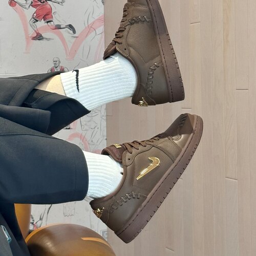 JordanAirJordan1女篮球鞋