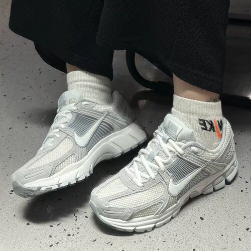 Nike Zoom Vomero 5 Pure Platinum女款白灰低帮跑步鞋HQ0458-001