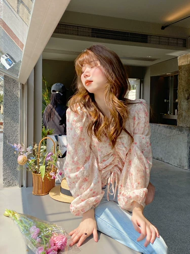 Розовая рубашка, осенняя футболка, делается под заказ, с вышивкой, цветочный принт, V-образный вырез, рукава фонарики