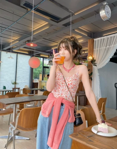 Летние короткие вставки в бюстгальтер, милая майка топ, делается под заказ, цветочный принт, V-образный вырез, облегающий крой, эффект подтяжки