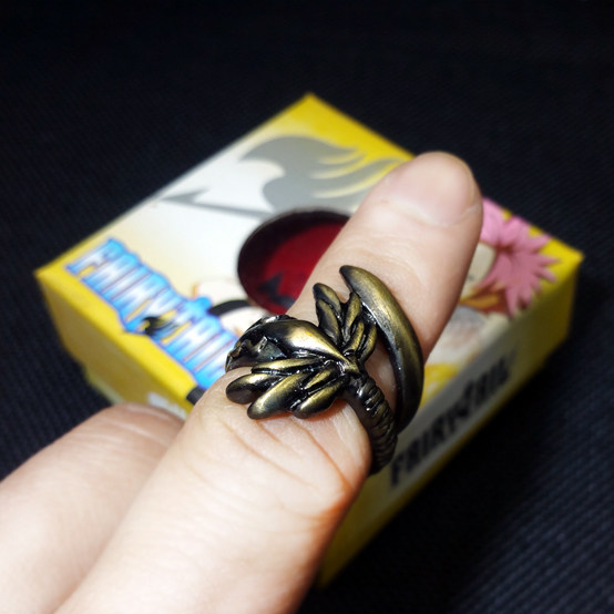 现货包邮 妖精的尾巴女王骑士剑古铜色戒指格雷动漫饰品 生日礼物