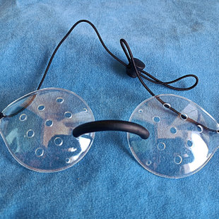 眼目术后遮盖单眼罩透明 独眼贴塑料白绳眼罩成人幼儿童透气多孔