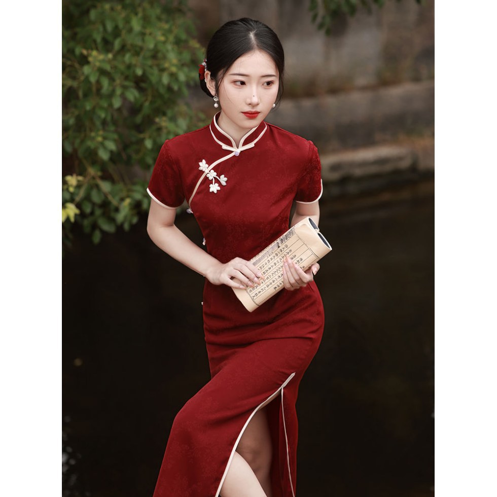 红色旗袍敬酒服2025新款新娘当天便装结婚订婚礼服连衣裙绝美复古