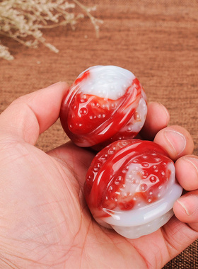 玉器玉核桃把件戈壁玉鸡血玉核桃手把件新疆金丝玉鸡血红手把件